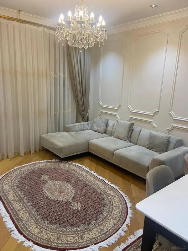 Satılır 2 otaqlı mənzil 65 m²