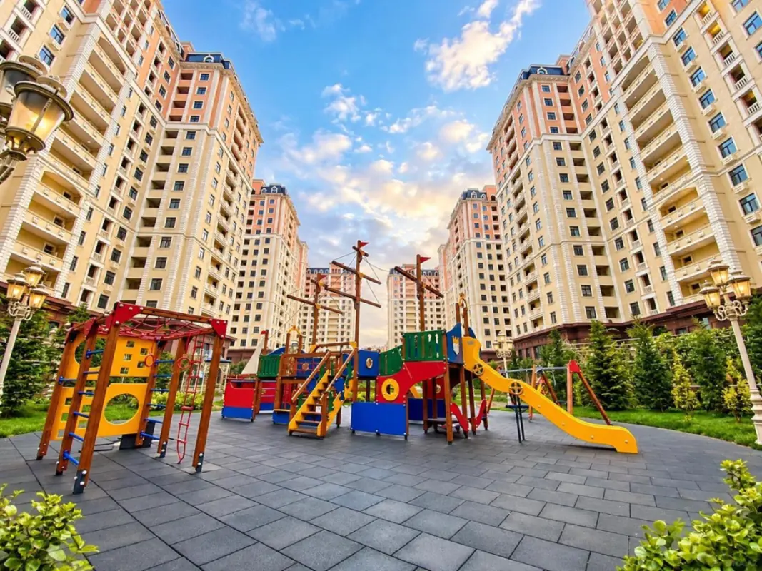 Satılır 2 otaqlı mənzil 68 m²
