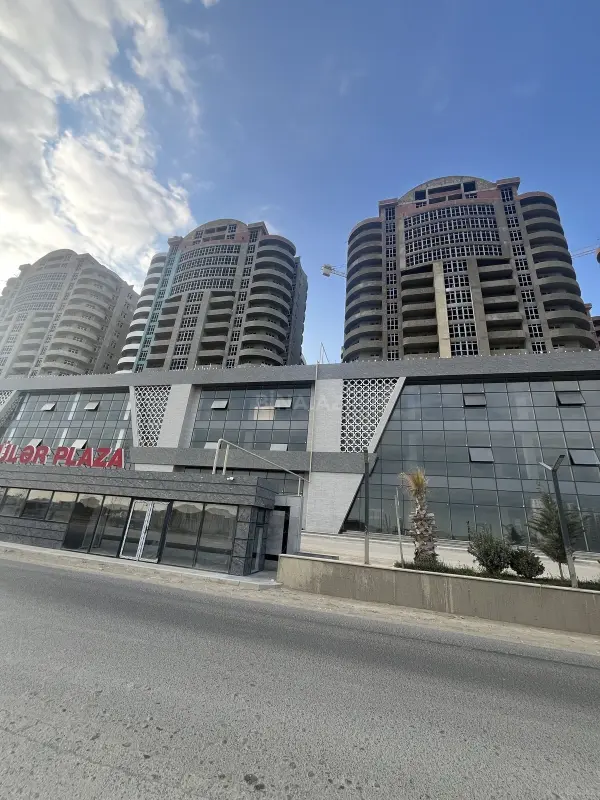 Satılır 2 otaqlı mənzil 78 m²