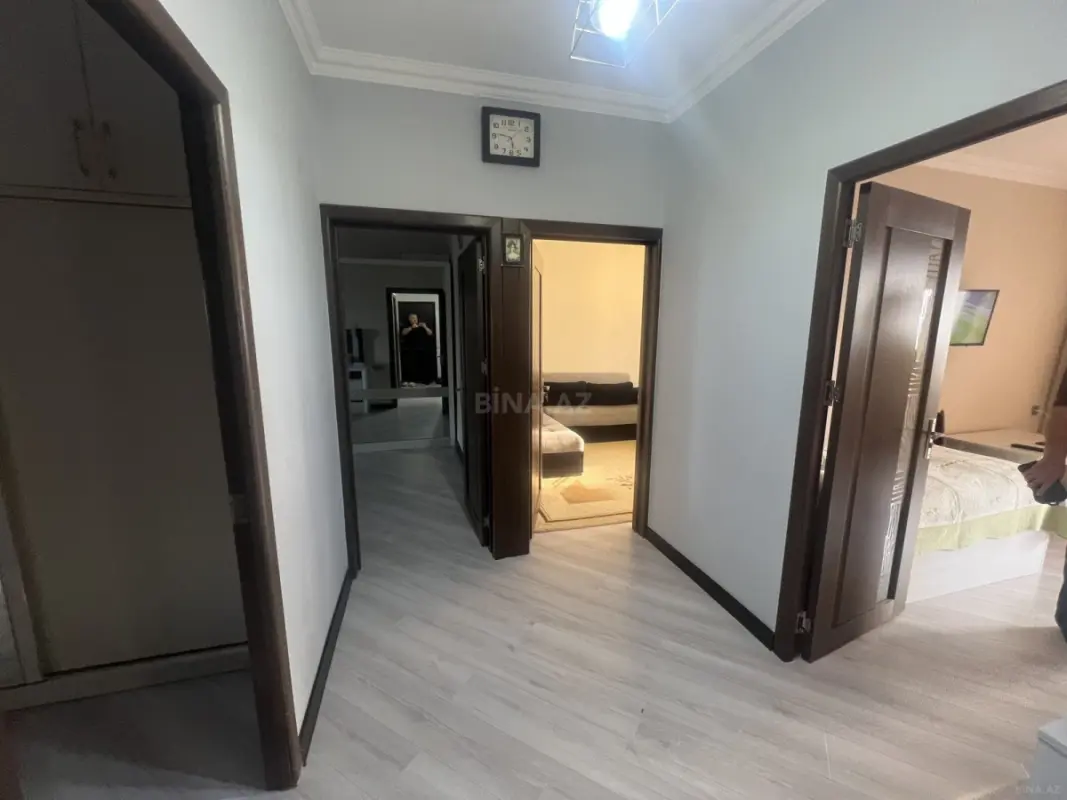 Satılır 4 otaqlı mənzil 95 m²