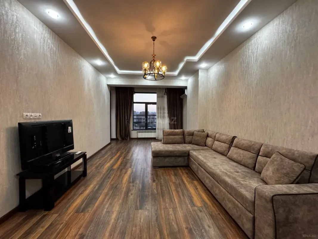 Kirayə verilir 3 otaqlı mənzil 120 m²