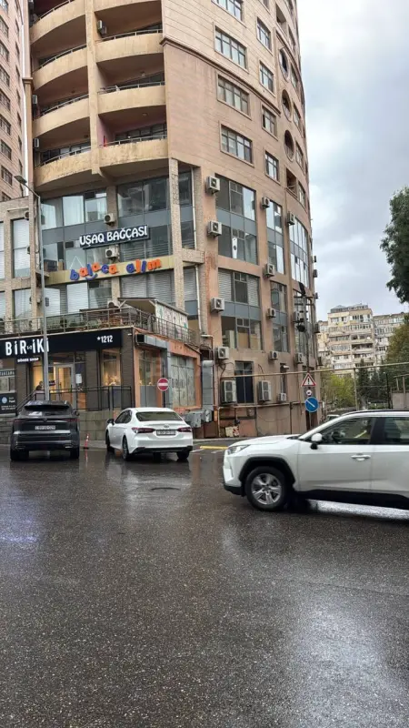 Satılır obyekt 35 m²