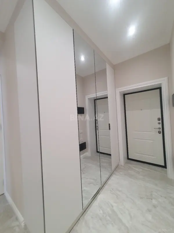 Satılır 2 otaqlı mənzil 87 m²