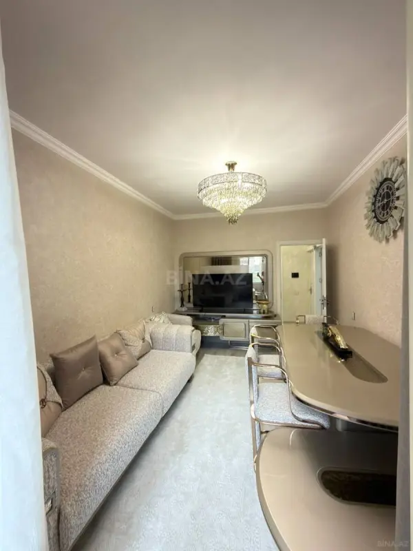 Satılır 2 otaqlı mənzil 65 m²