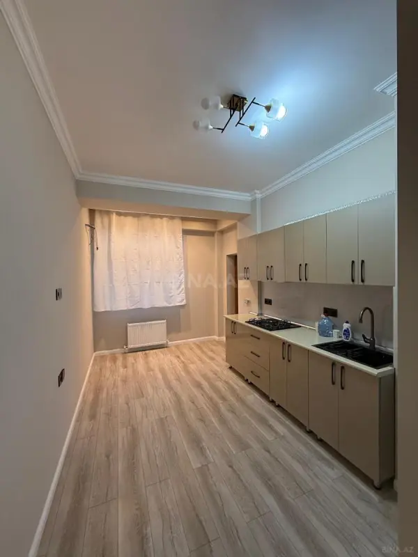 Kirayə verilir 2 otaqlı mənzil 78 m²