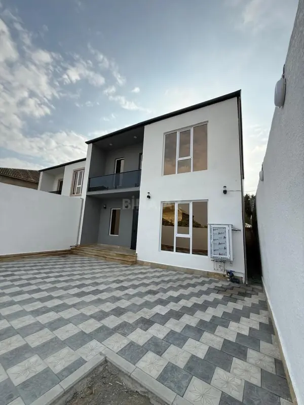 Satılır 5 otaqlı həyət evi 130 m²