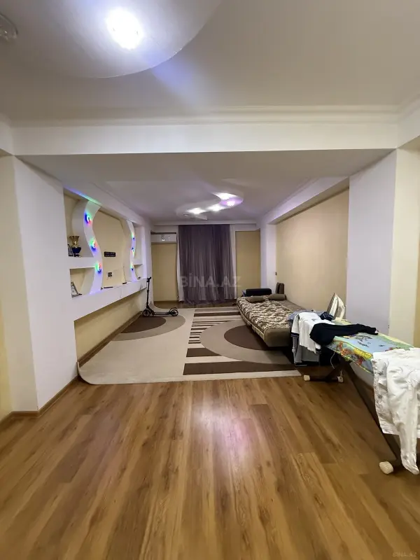 Satılır 3 otaqlı mənzil 115 m²
