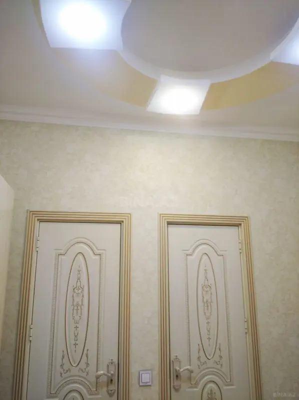 Satılır 1 otaqlı mənzil 53 m²