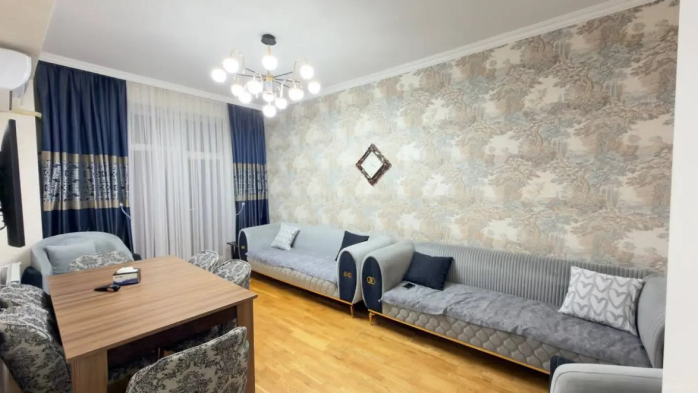 Satılır 4 otaqlı mənzil 108 m²
