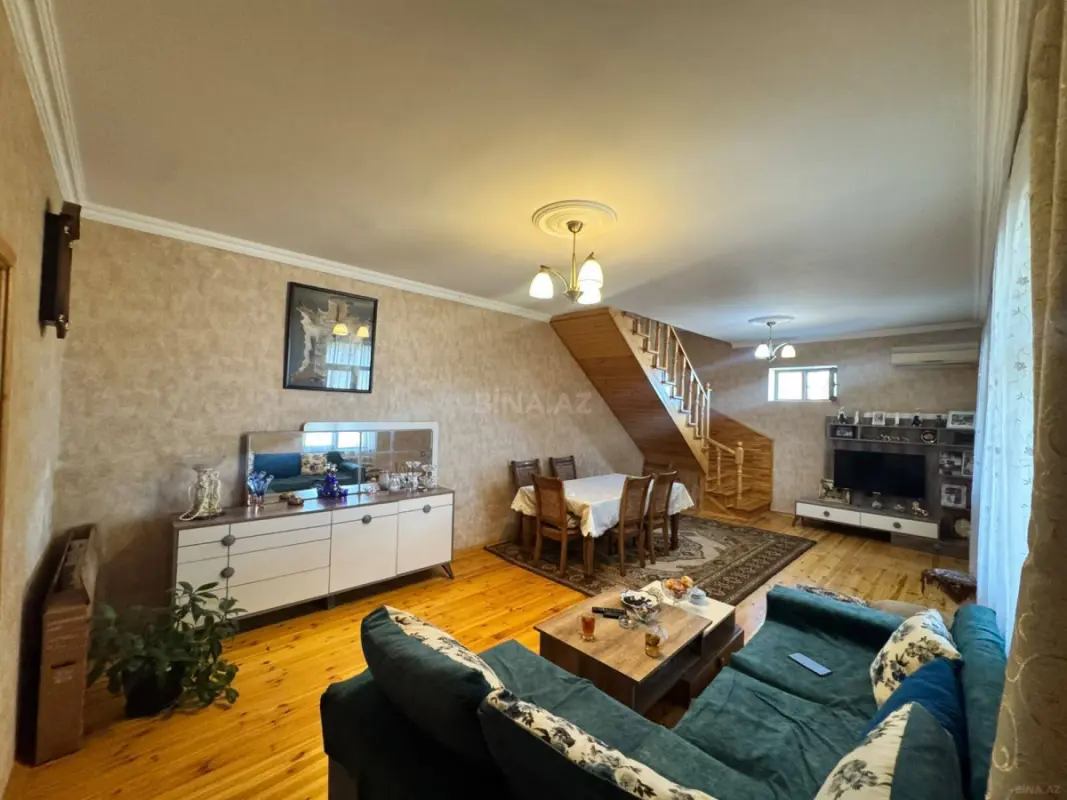 Satılır 4 otaqlı həyət evi 150 m²