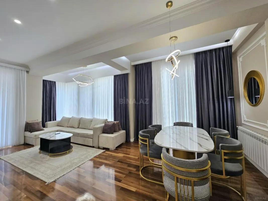 Kirayə verilir 3 otaqlı mənzil 140 m²