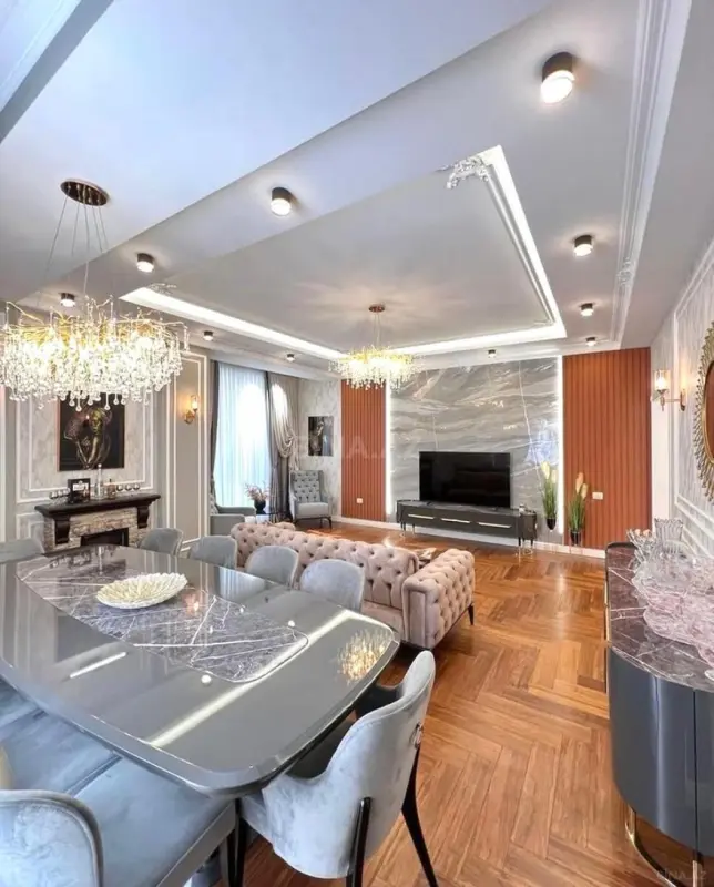 Kirayə verilir 3 otaqlı mənzil 140 m²