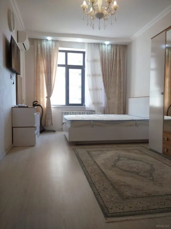 Satılır 1 otaqlı mənzil 53 m²