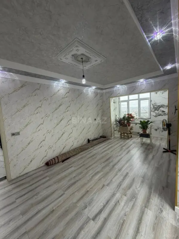 Satılır 2 otaqlı mənzil 75 m²