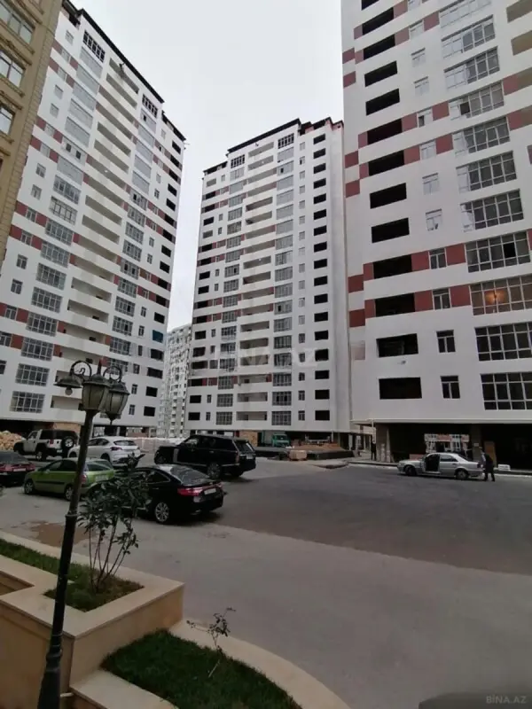 Satılır 2 otaqlı mənzil 75 m²