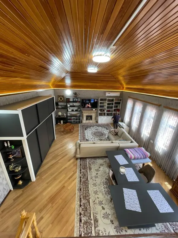 Satılır 3 otaqlı həyət evi 200 m²