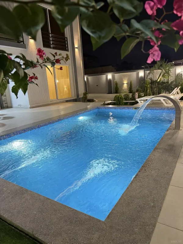 Satılır 4 otaqlı həyət evi 161 m²