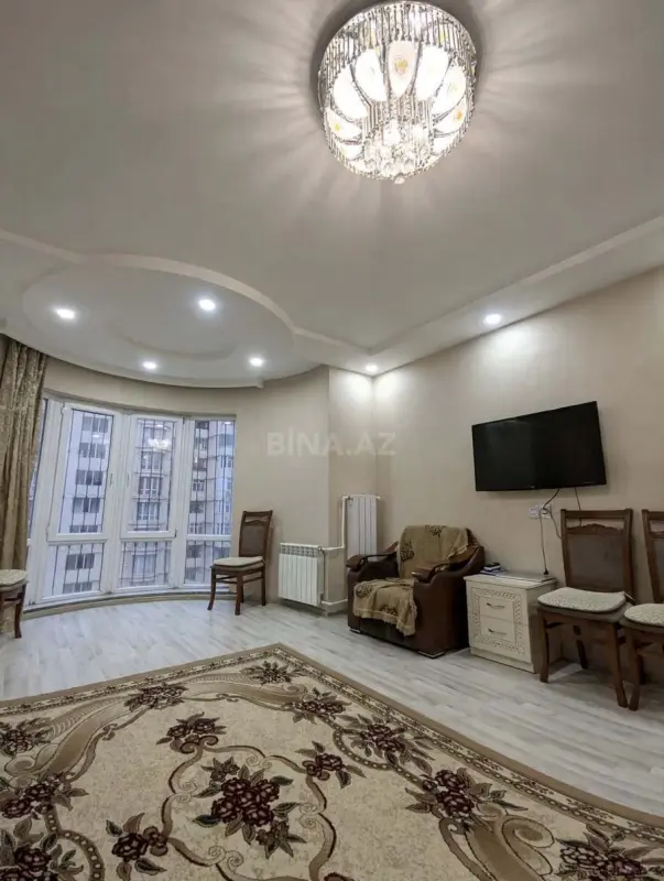 Satılır 2 otaqlı mənzil 68 m²