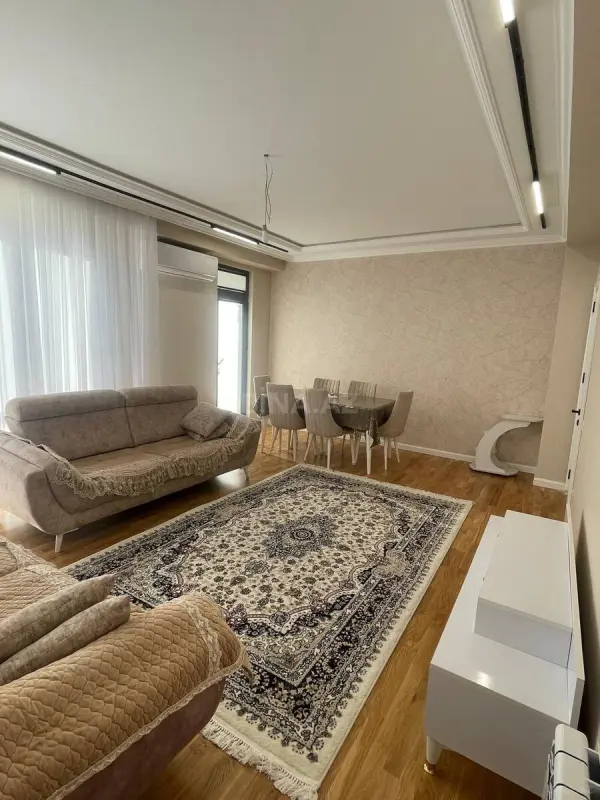 Kirayə verilir 2 otaqlı mənzil 58 m²