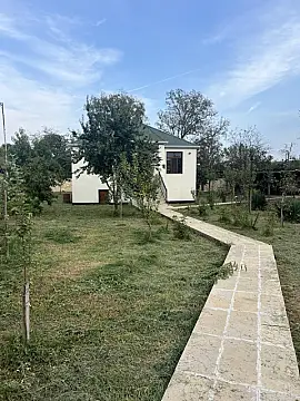 Kirayə verilir 3 otaqlı həyət evi 100 m² — Qəbələ 3 otaq 100.00 m²
