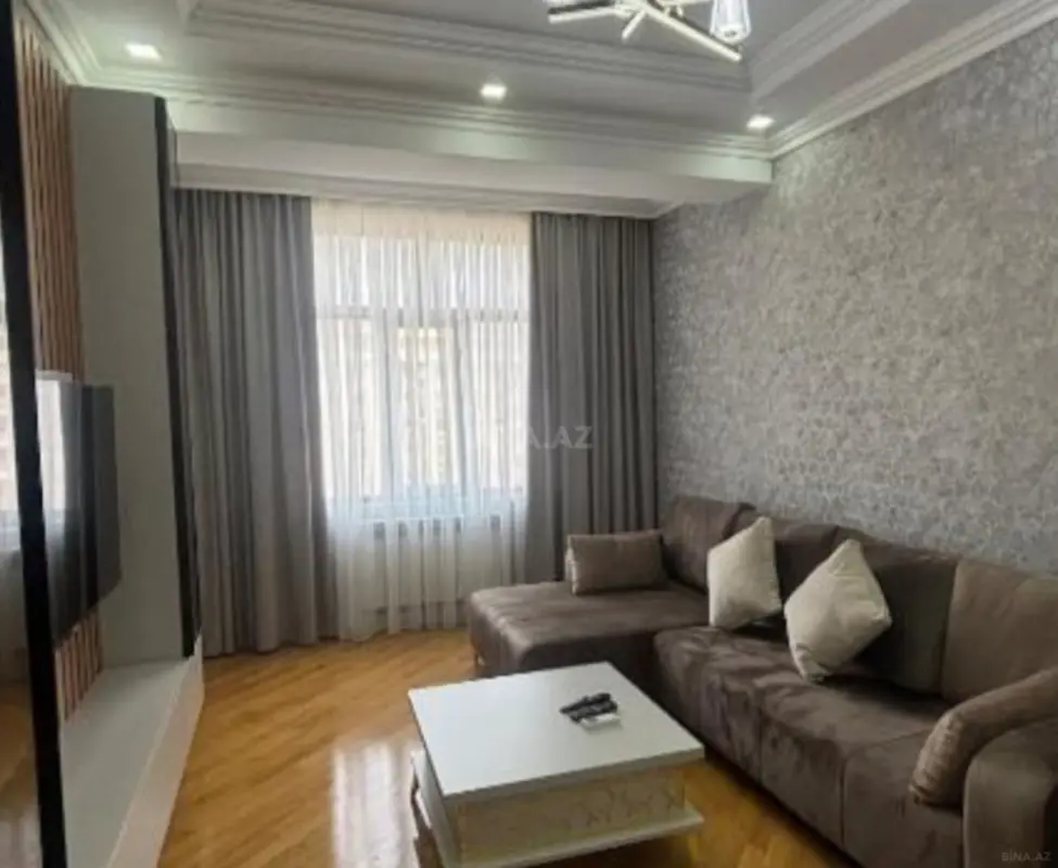 Kirayə verilir 2 otaqlı mənzil 75 m²