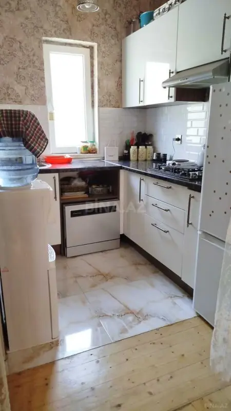Kirayə verilir 2 otaqlı həyət evi 78 m²