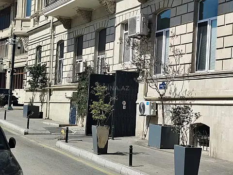 Satılır obyekt 60 m² — Bakı, Sahil qəs. 60.00 m²