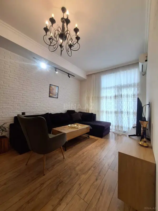 Satılır 3 otaqlı mənzil 98 m²