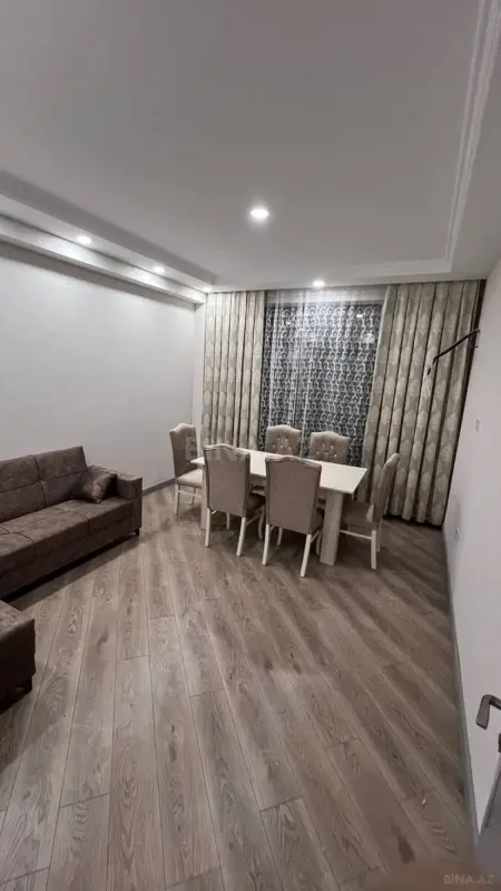 Kirayə verilir 2 otaqlı mənzil 80 m²