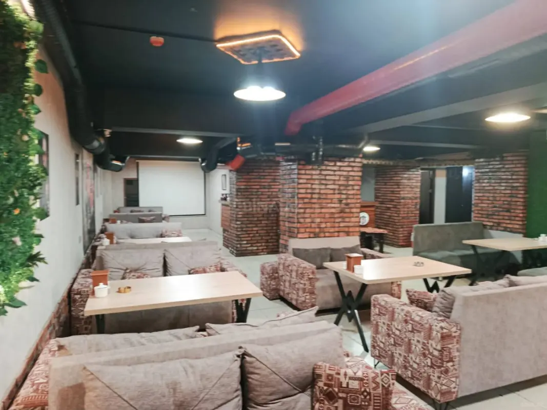 Kirayə verilir obyekt 180 m²