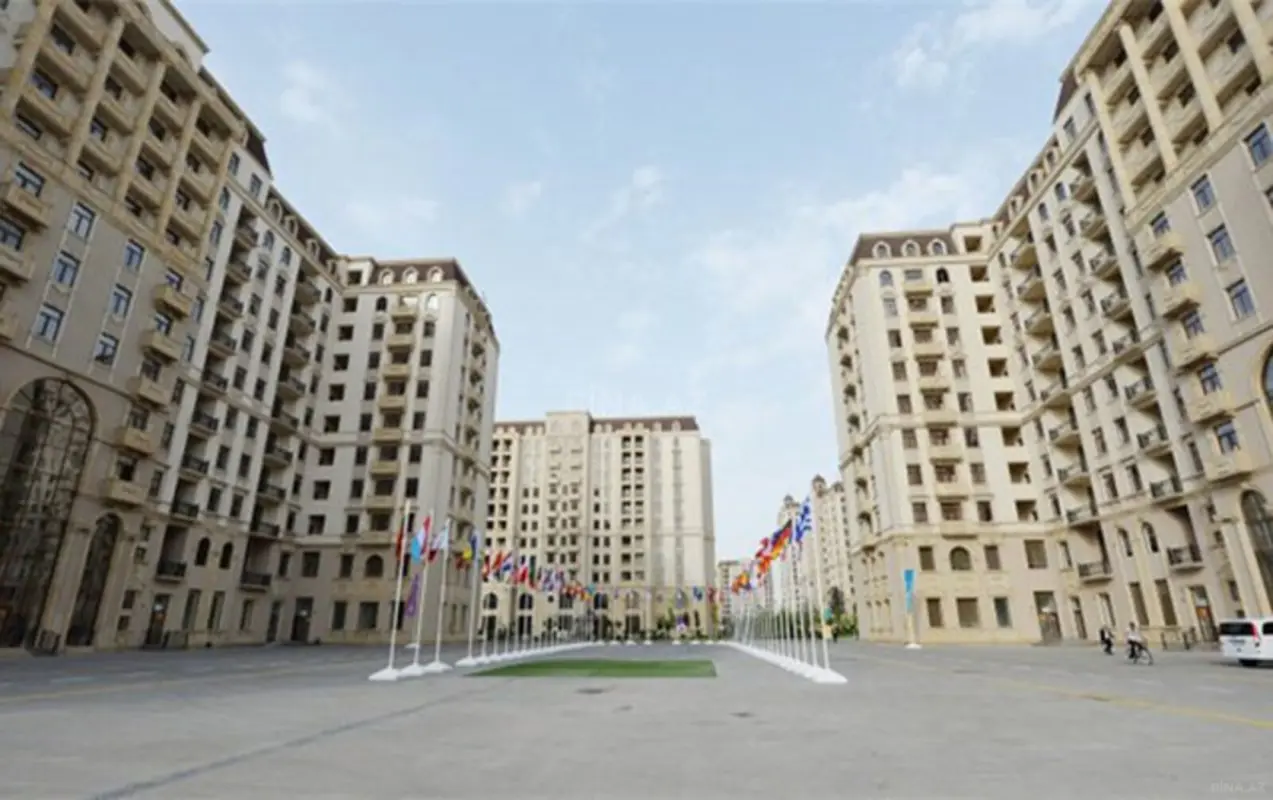 Kirayə verilir 2 otaqlı mənzil 125 m²