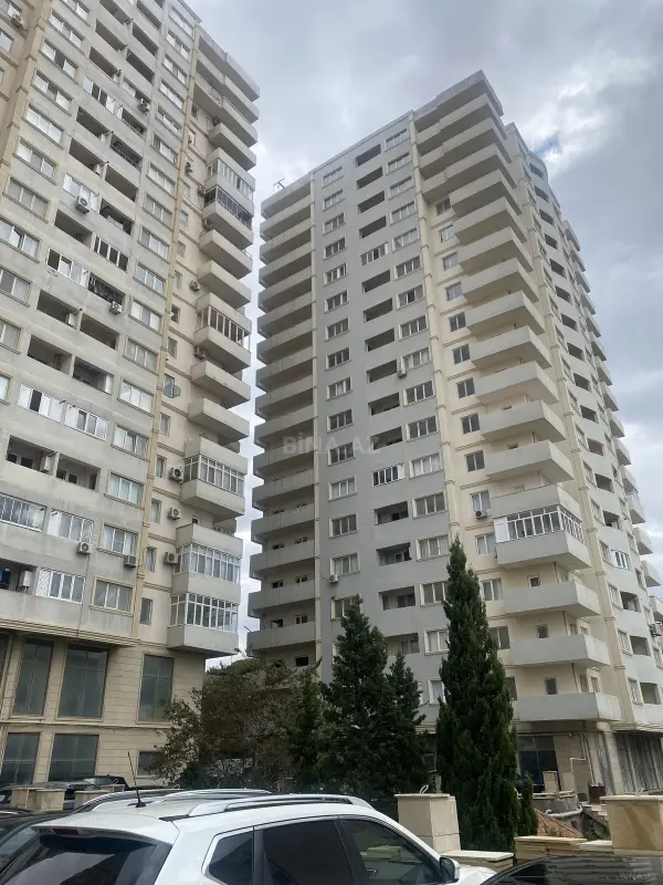 Satılır 2 otaqlı mənzil 84 m²