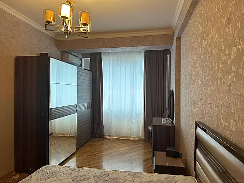 Kirayə verilir 2 otaqlı mənzil 84 m² — Bakı 2 otaq 84.00 m²
