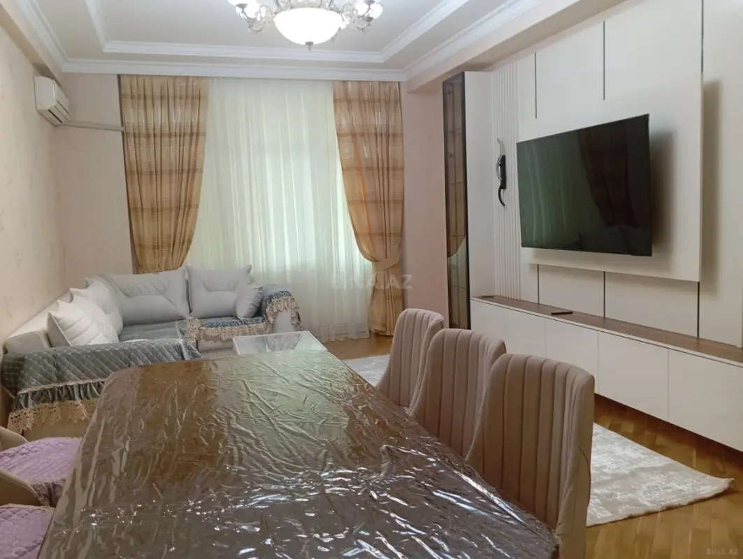 Kirayə verilir 3 otaqlı mənzil 152 m²