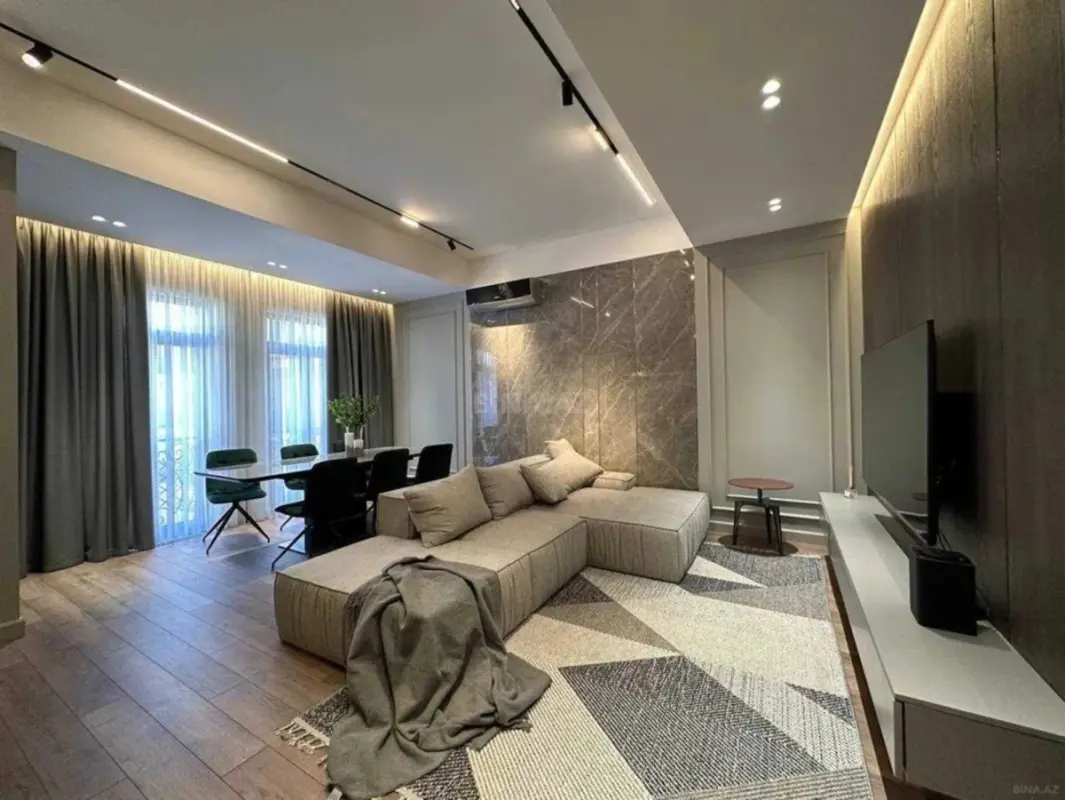 Kirayə verilir 2 otaqlı mənzil 78 m²