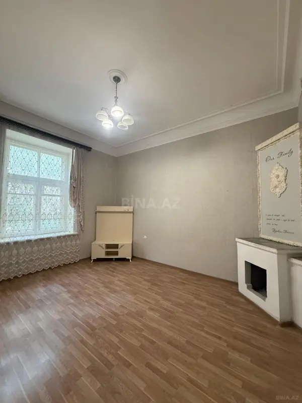 Kirayə verilir 3 otaqlı mənzil 130 m²