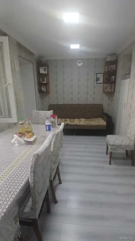 Satılır 4 otaqlı mənzil 94 m²