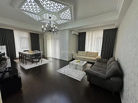 Kirayə verilir 3 otaqlı mənzil 160 m² — Bakı, Nərimanov 3 otaq 160.00 m²