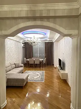 Kirayə verilir 2 otaqlı mənzil 105 m² — Bakı, Nizami 2 otaq 105.00 m²
