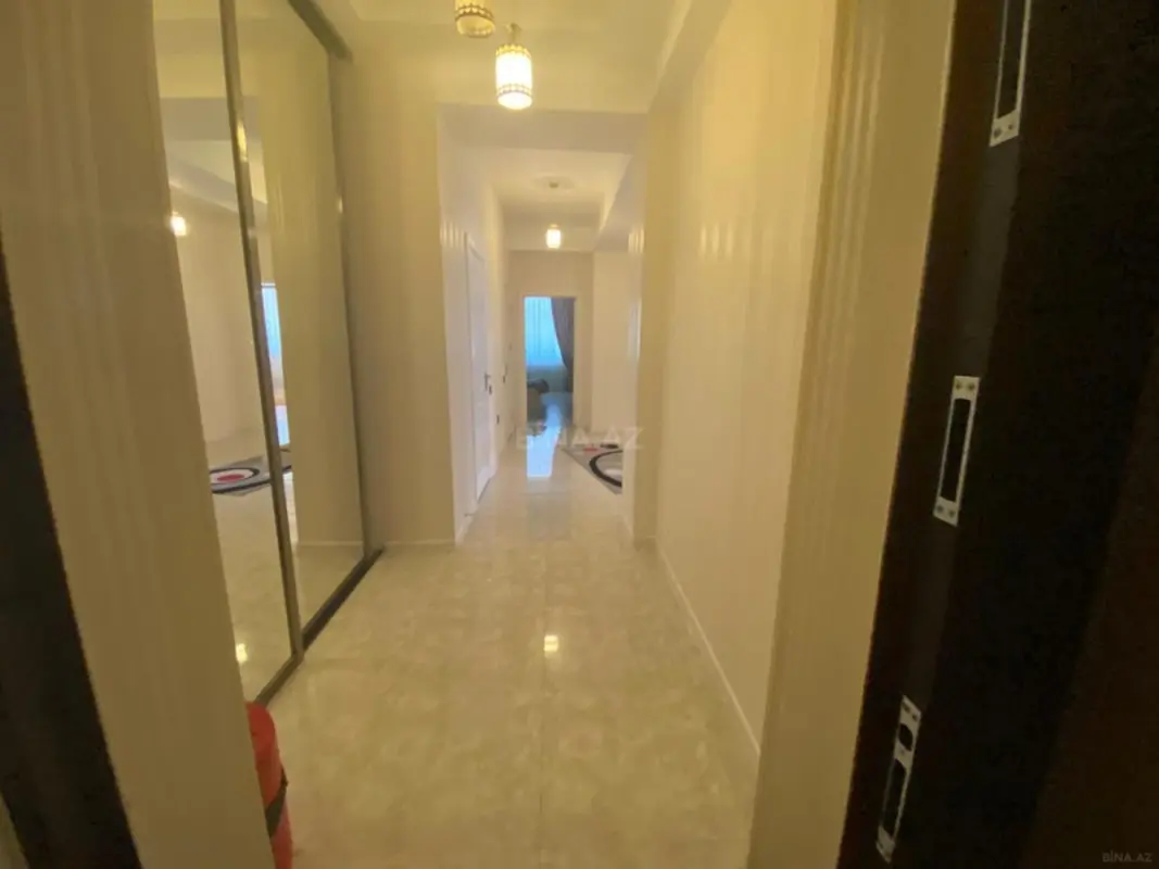 Kirayə verilir 3 otaqlı mənzil 134 m²