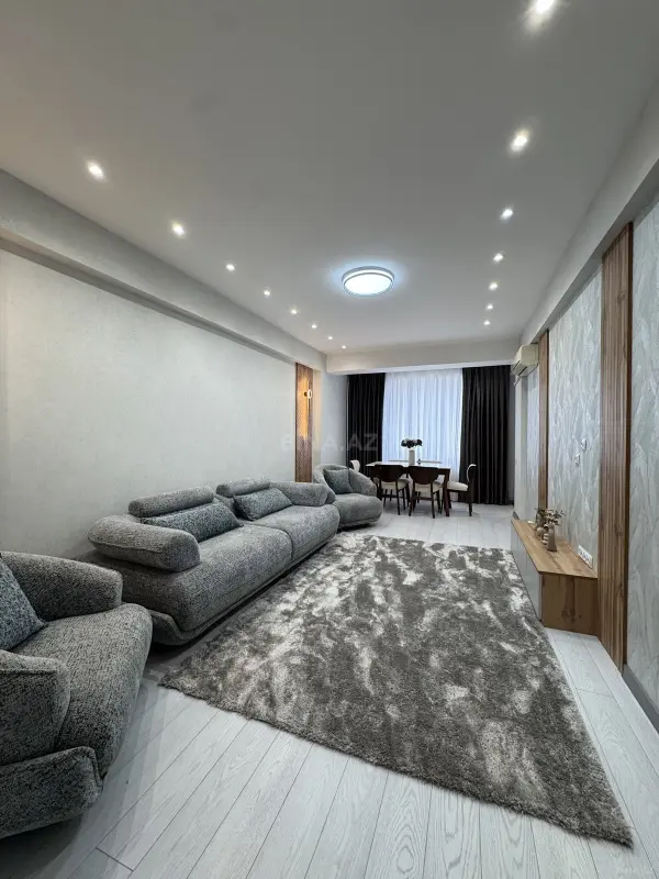 Satılır 2 otaqlı mənzil 70 m²