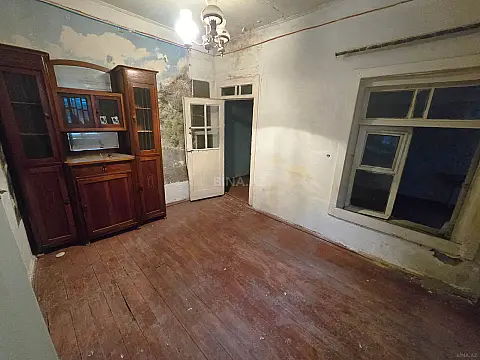 Satılır 3 otaqlı həyət evi 35 m² — Bakı 3 otaq 35.00 m²