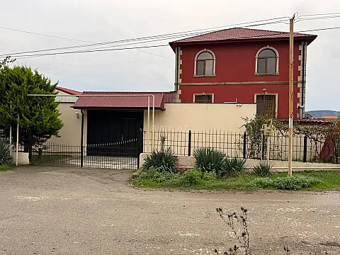 Satılır 6 otaqlı həyət evi 177 m² — Quba 6 otaq 177.00 m²