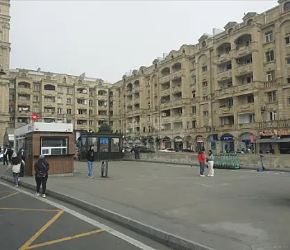Kirayə verilir 3 otaqlı mənzil 65 m² — Bakı 3 otaq 65.00 m²