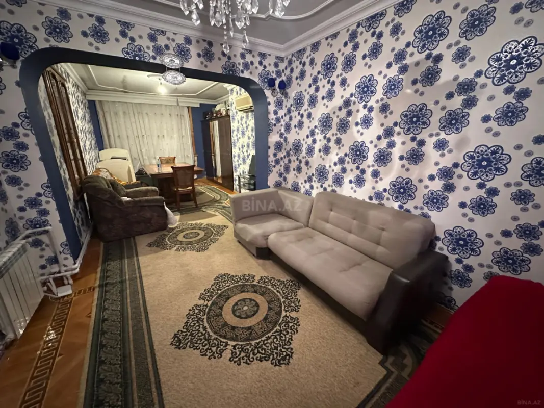 Kirayə verilir 2 otaqlı mənzil 68 m²