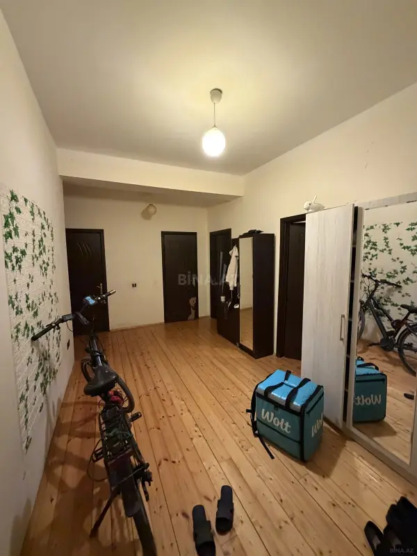 Kirayə verilir 2 otaqlı mənzil 103 m²