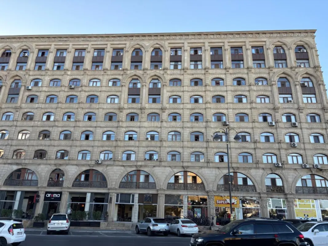 Satılır 3 otaqlı mənzil 85 m²