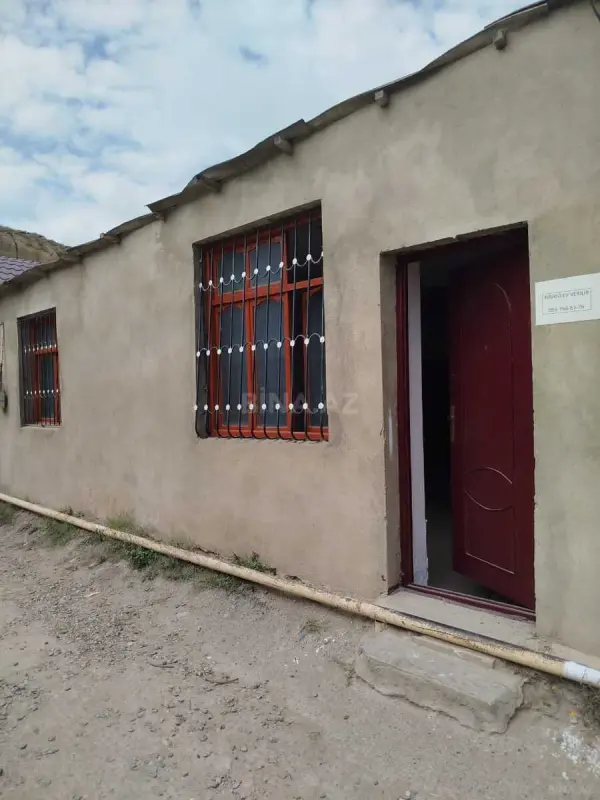 Kirayə verilir 2 otaqlı həyət evi 64 m²