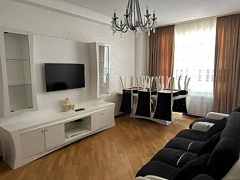 Satılır 3 otaqlı mənzil 90 m² — Bakı, Həzi Aslanov qəs. 3 otaq 90.00 m²