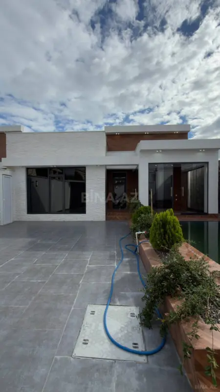 Satılır 4 otaqlı həyət evi 150 m²